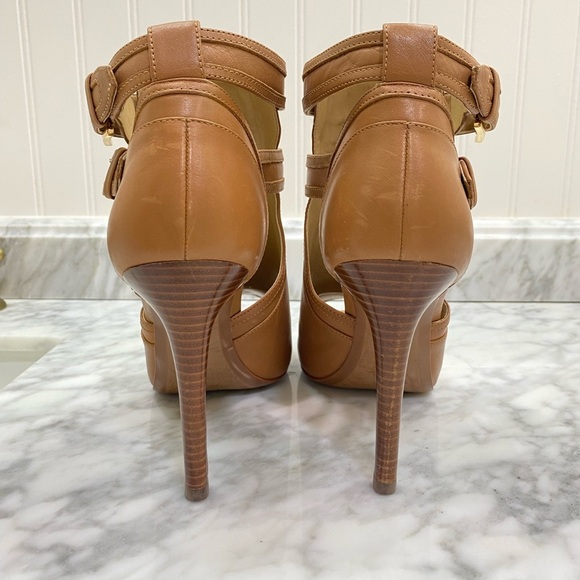 Michael Kors Blaze Tan Leather peep toe with Buckle Detail size 9 sexy edgy - Picture 5 of 9